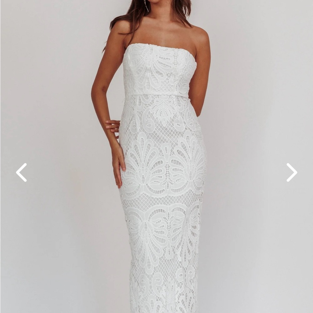 Elegant White Lace Strapless Dress